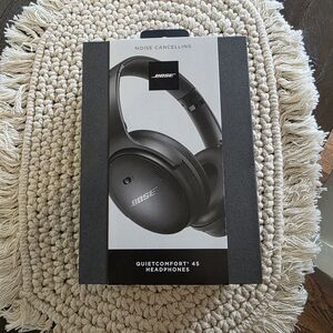 Bose QuietComfort 45 Headphones - Sleek Black